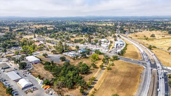 6.33-acre Development Opportunity in Prime Santa Rosa Location