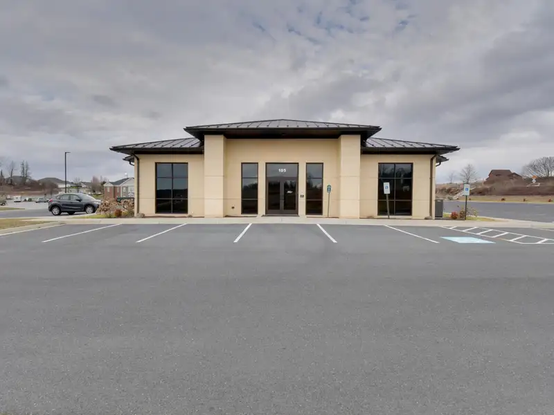 Functional Office Space with Conference Rooms and Kitchenette in Prime Location