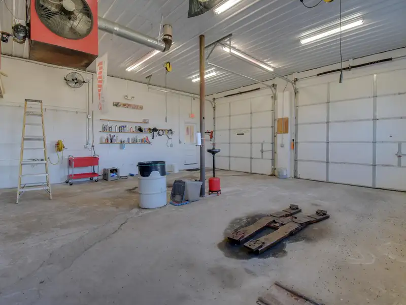 Versatile Commercial Space with Garage Bays and Office in Augusta County