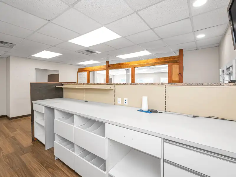 Flexible Use Commercial Property in Updated Condition, Former Fast Food and Pharmacy Location