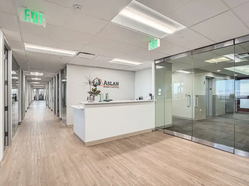 Modern 8,240 Sf Office Space with City and Mountain Views in Denver's Centerpoint Ii
