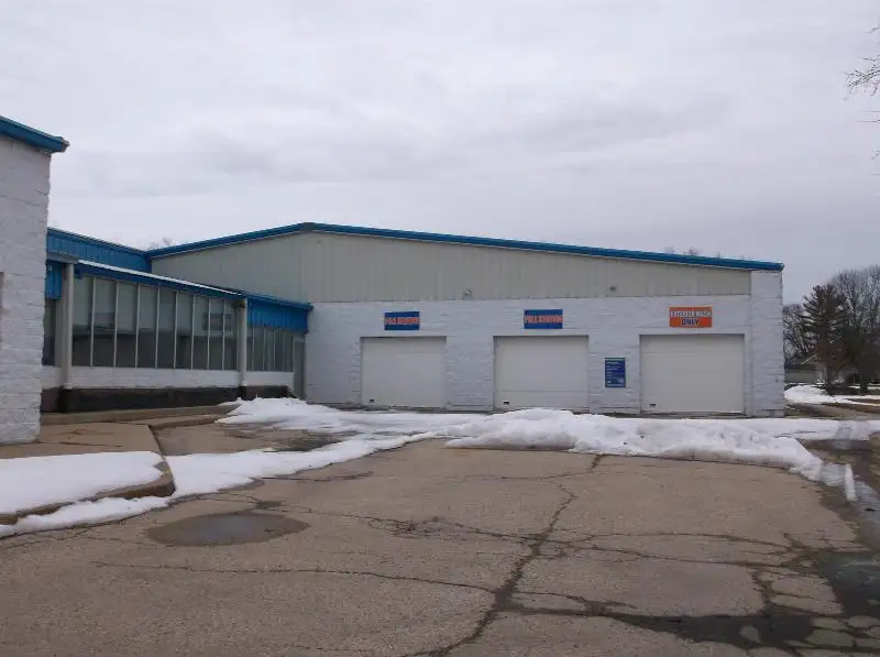 Full-service Car Wash for Lease - Equipped with Automated System and Office Space
