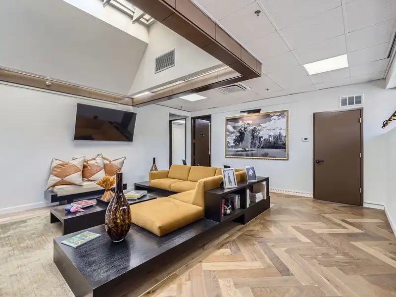 Modern Office/warehouse for Lease in Prime Golden Location with Outdoor Patio and Flexible Layout