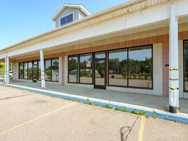 Prime 1,500 Sf Retail Space for Lease in Portage at High-traffic Corner
