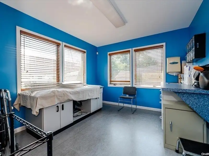 Renovated Office Space Adjacent to Good Samaritan Hospital, 3,606 Sq Ft Total