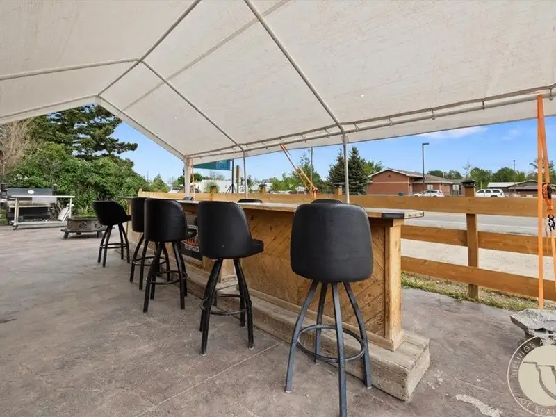 Renovated Saloon with Licenses Near Red Lodge and Beartooth Highway, Includes Living Space