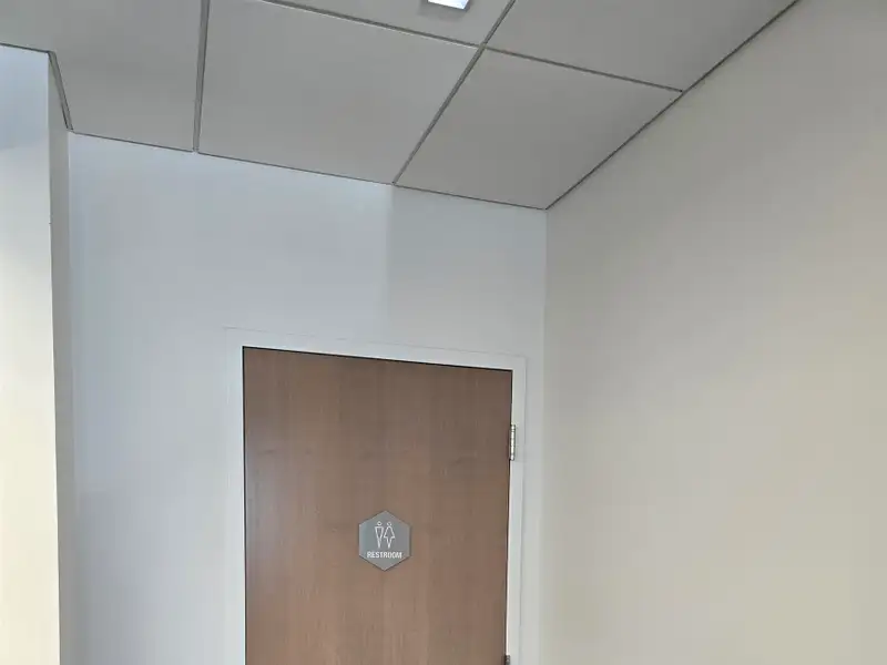 Class a Executive Office Suite at the Vault - All-inclusive Amenities in Prime Location