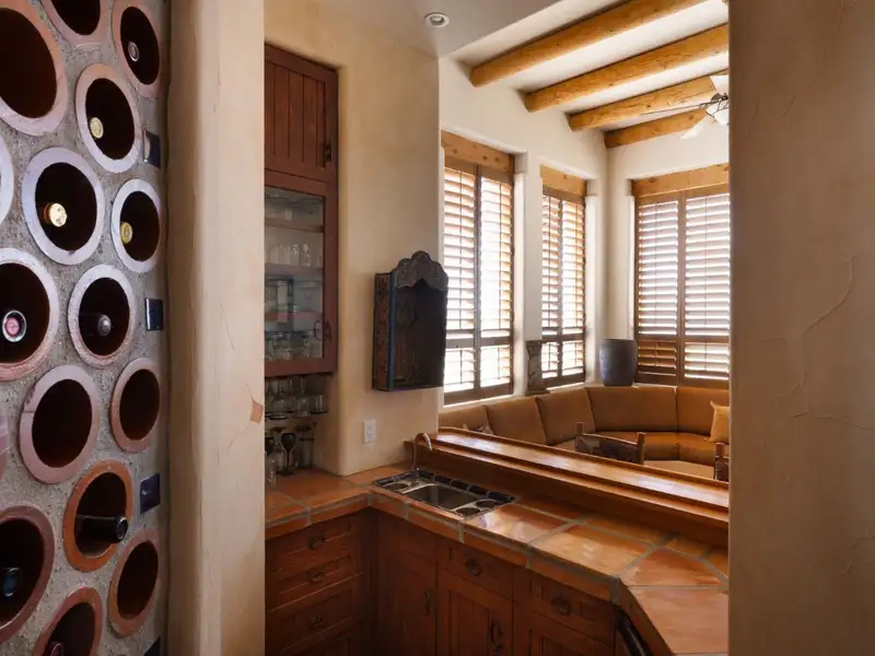 Luxury Estate with Stunning Views, Pool, Wine Cellar, and Extensive Amenities in Friant
