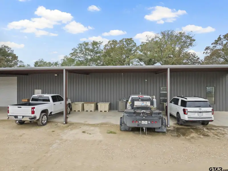 Expansive 13,500 Sq Ft Warehouse and Office on 11.5 Acres Along Highway 271