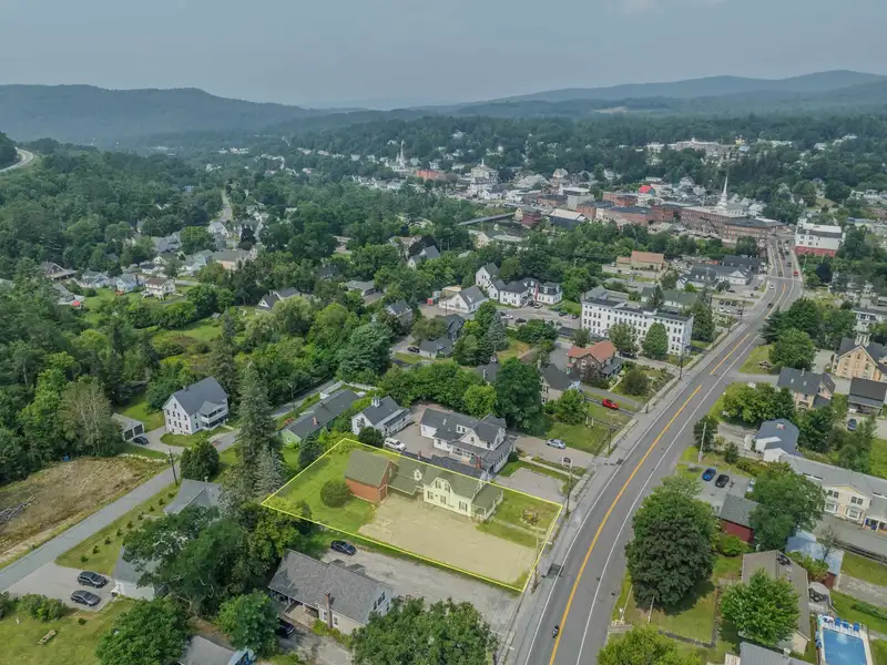 Versatile Mixed-use Property on Cottage Street, Littleton with Office Spaces and Barn