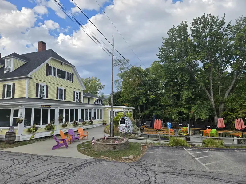 Multi-use Property with Restaurant, Brewery, and Guest Rooms Near Mt. Washington