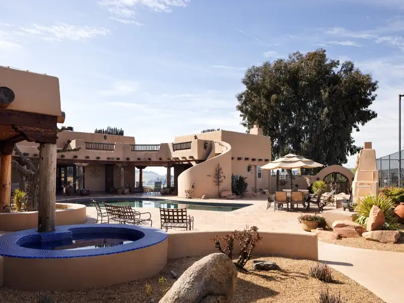 Luxury Estate with Stunning Views, Pool, Wine Cellar, and Extensive Amenities in Friant