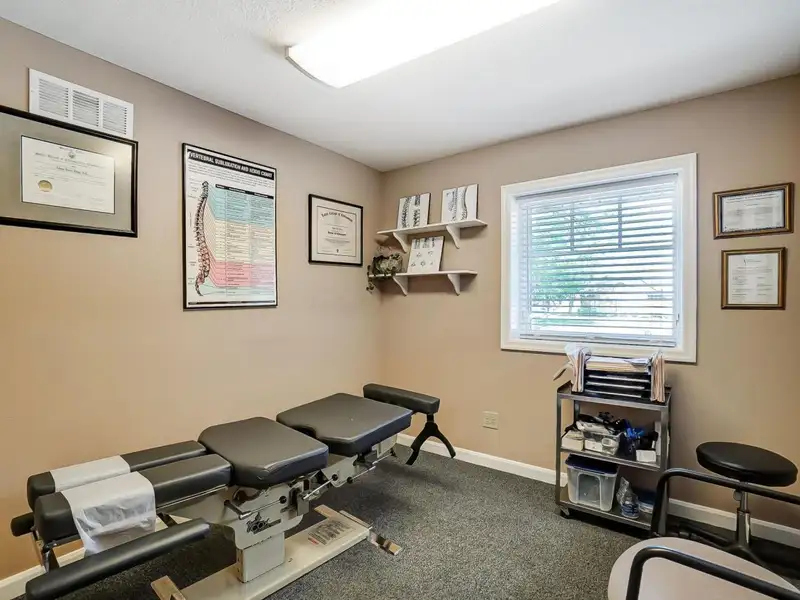 Standalone Commercial Building with Office Suite in Prime Hilliard Location