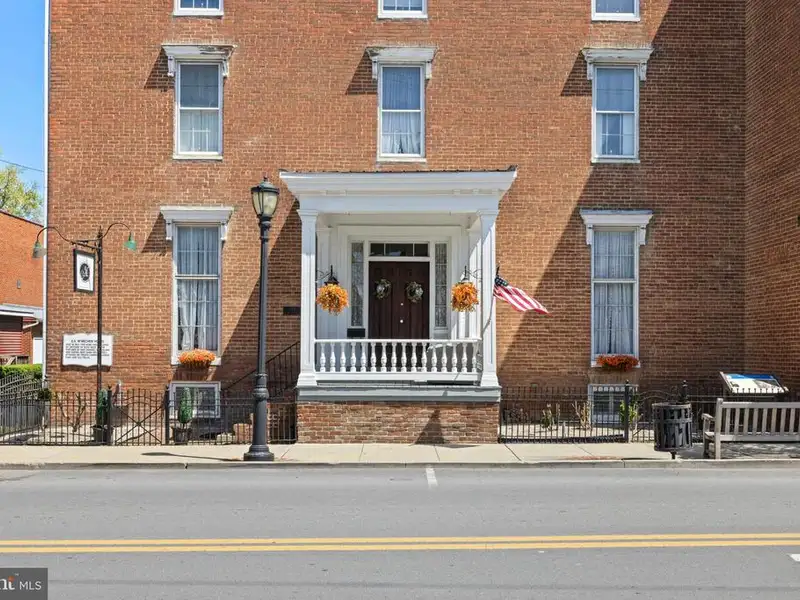 Historic Mcmechan Inn: 13-bedroom Home and Commercial Space in Moorefield, Wv