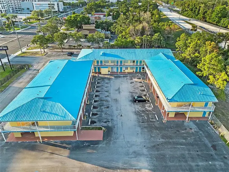 Independent Economy Hotel in Prime Location, St. Petersburg with 65 Keys and Redevelopment Potential
