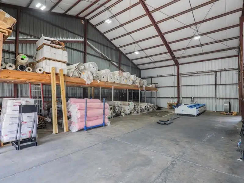 Versatile Commercial Property with Office, Showroom, and Warehouse in Lowndes County