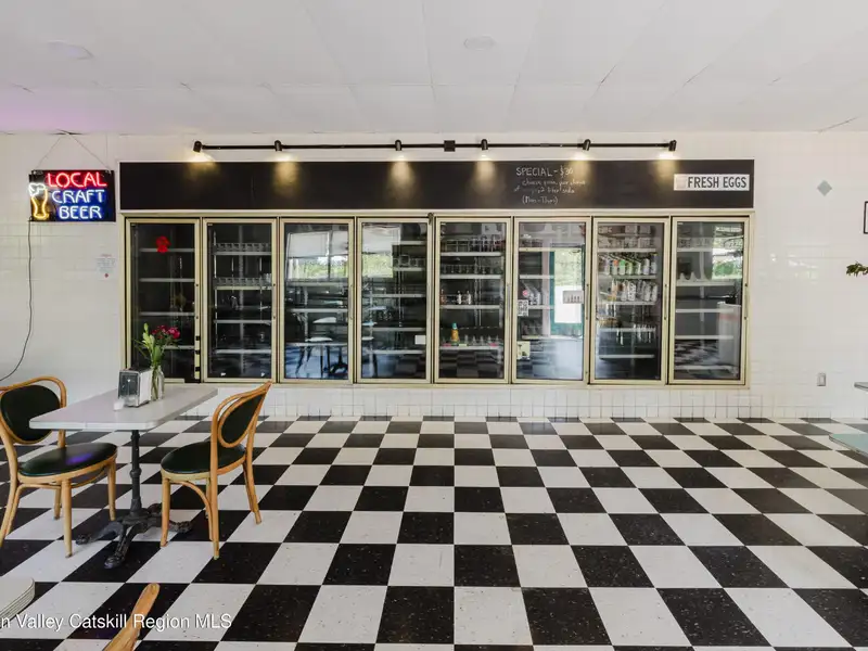 Mixed-use Commercial Property with Vintage Diner and Deli in Elizaville, Hudson Valley