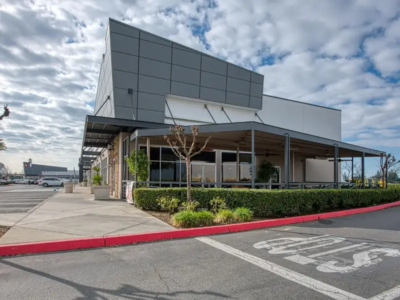 Restaurant Location for Sale with Equipment, Lease Transfer, and License in Palm & Nees Ave